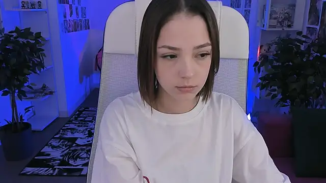 PamBeesly online show from 10-31-25, 11:07