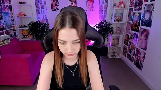 PamBeesly online show from 02-27-25, 12:45