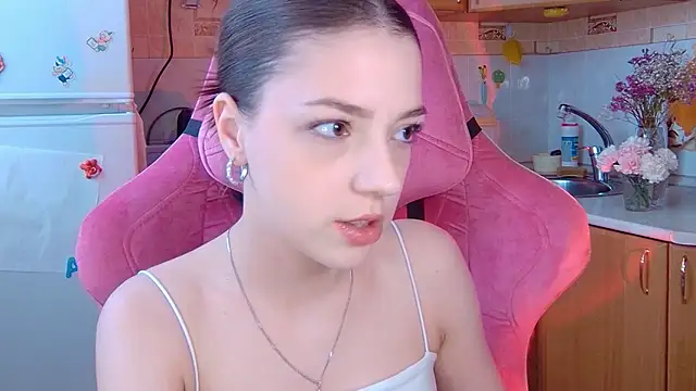 PamBeesly online show from 02-21-26, 09:11