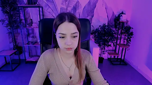 PamBeesly online show from 03-13-25, 11:30