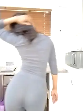 Snapshot of Godessofpleasxa chatting on 10-12-25, 09:21 Godessofpleasxa online show from 10-12-25, 09:21