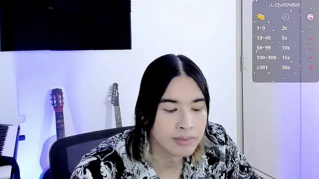 Snapshot of JordiWilld chatting on 10-10-25, 02:56 JordiWilld online show from 10-10-25, 02:56