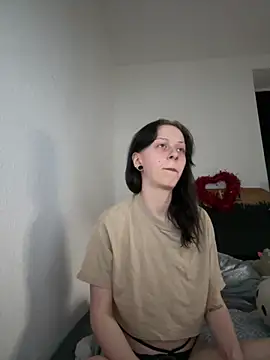 Ciara2004 online show from 04-19-26, 03:57