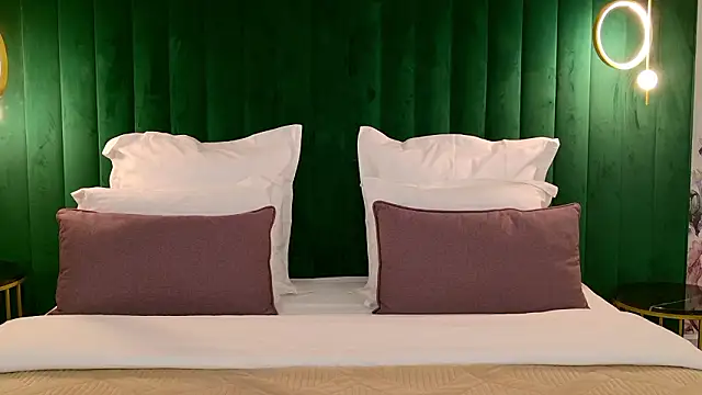 AnneCurtis online show from 02-24-26, 03:07