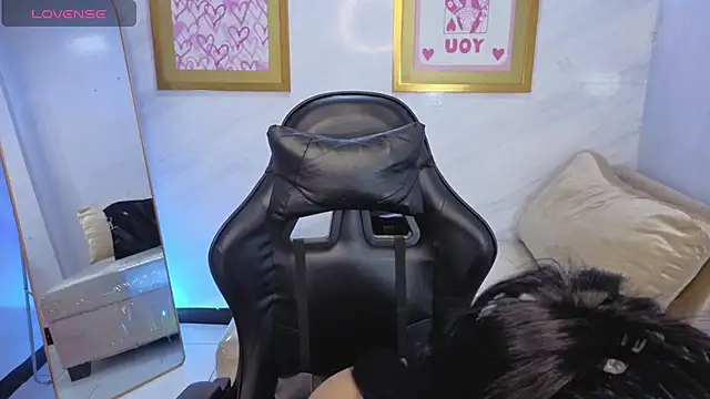 Paulette v online show from 02-10-26, 01:10