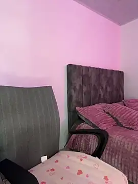 astrid  online show from 09-18-25, 11:24