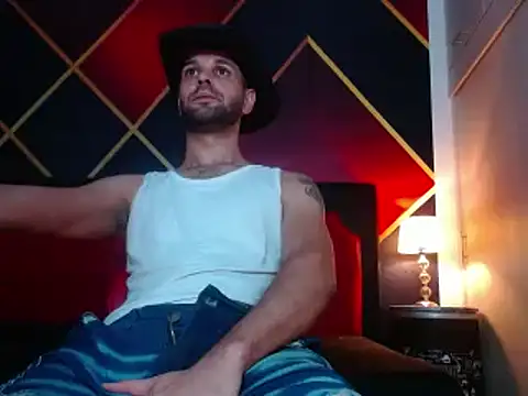Snapshot of Cristian_white chatting on 01-27-25, 10:49 Cristian white online show from 01-27-25, 10:49