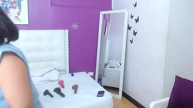 tinyy whore18 online show from 02-24-26, 07:59