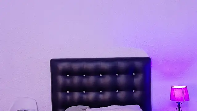 tinyy whore18 online show from 03-29-26, 04:25