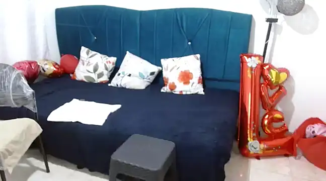 LITTLEDOLLHOT online show from 02-20-25, 05:09