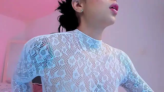 sophierooy22 online show from 04-01-26, 10:07