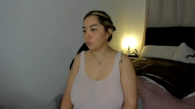 brithany olson25 online show from 02-04-26, 12:44