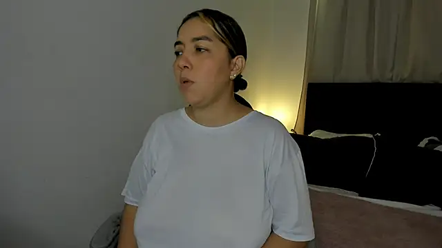 brithany olson25 online show from 02-07-26, 05:10