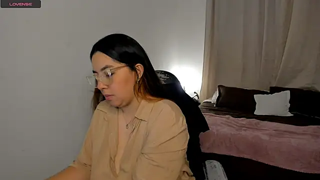 brithany olson25 online show from 11-09-25, 07:29