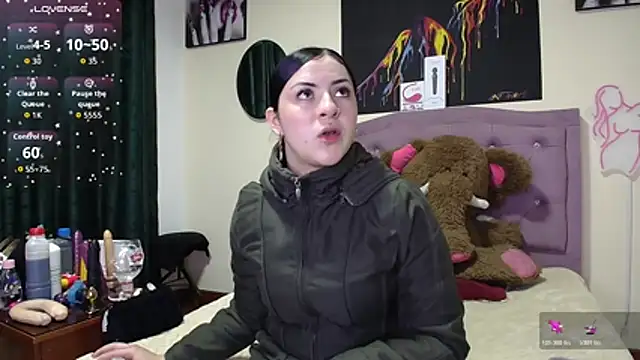 Emmie Hot online show from 02-25-26, 12:05