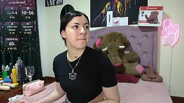 Emmie Hot online show from 05-25-26, 11:53