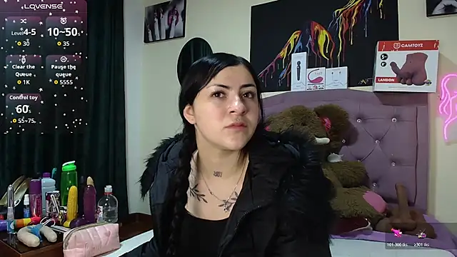 Emmie Hot online show from 06-27-26, 11:49