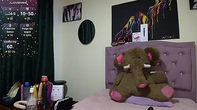 Emmie Hot online show from 12-05-25, 12:15