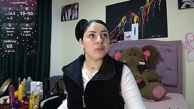 Emmie Hot online show from 11-13-25, 12:09