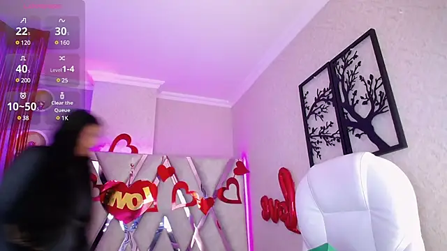 Sophia waalker  1 online show from 02-19-25, 05:49