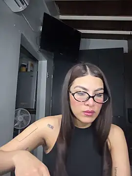 thompsonabella666 online show from 04-09-26, 03:52