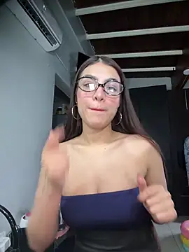 thompsonabella666 online show from 04-02-26, 08:04