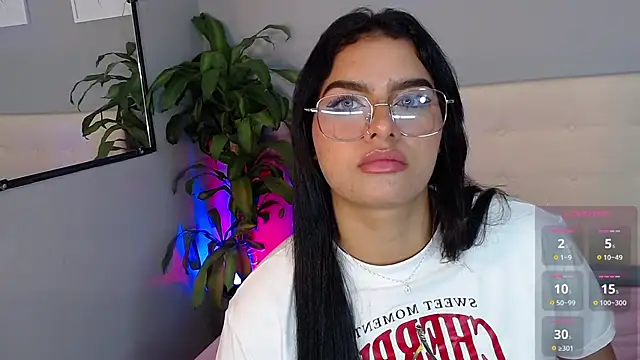 Snapshot of karoll_danielss chatting on 02-11-25, 03:50 karoll danielss online show from 02-11-25, 03:50