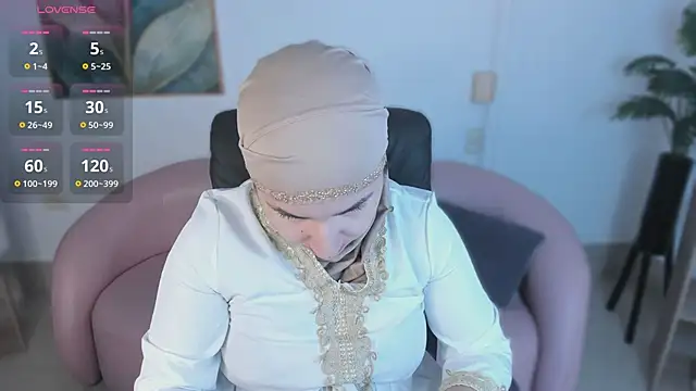 Snapshot of Ayha_khalaf chatting on 11-22-25, 01:15 Ayha khalaf online show from 11-22-25, 01:15