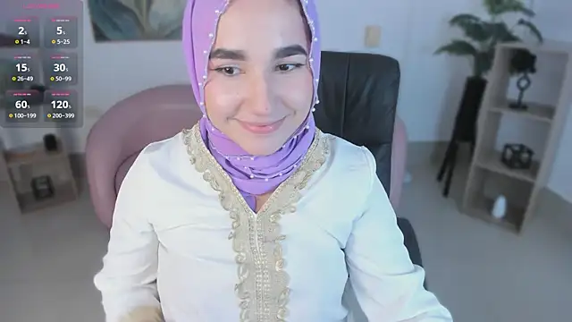 Snapshot of Ayha_khalaf chatting on 11-07-25, 01:21 Ayha khalaf online show from 11-07-25, 01:21