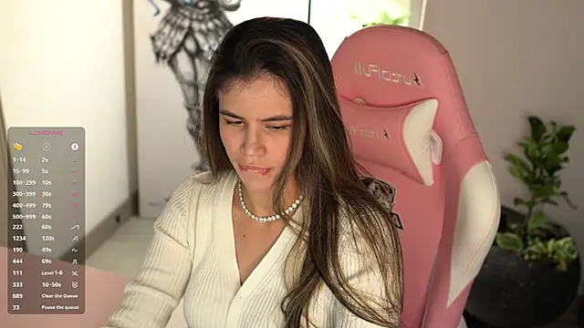 tatiana  cortes18 online show from 04-05-26, 08:48