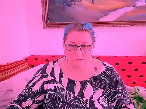 Marryllunax online show from 10-15-25, 08:33