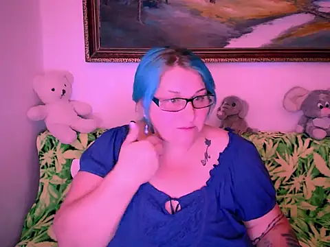 Marryllunax online show from 10-12-25, 04:52