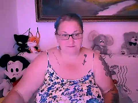 Marryllunax online show from 09-12-25, 07:46