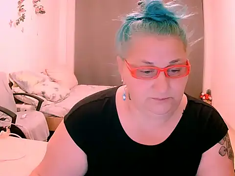 Marryllunax online show from 07-08-26, 08:20