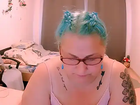 Marryllunax online show from 07-05-26, 04:03