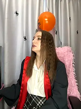 LillyFan-X online show from 10-25-25, 04:22