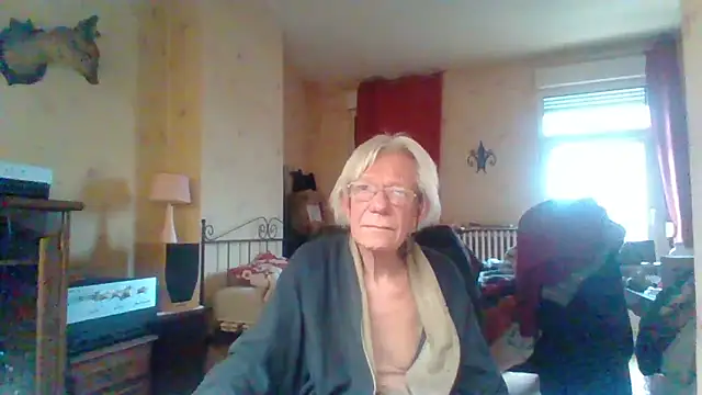 rosanetrav online show from 04-12-26, 07:00