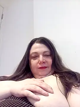 Snapshot of HotHornyEmmaX chatting on 02-14-25, 07:49 HotHornyEmmaX online show from 02-14-25, 07:49