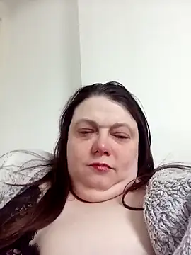 Snapshot of HotHornyEmmaX chatting on 03-22-25, 08:51 HotHornyEmmaX online show from 03-22-25, 08:51