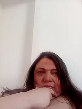 Snapshot of HotHornyEmmaX chatting on 02-06-25, 12:37 HotHornyEmmaX online show from 02-06-25, 12:37