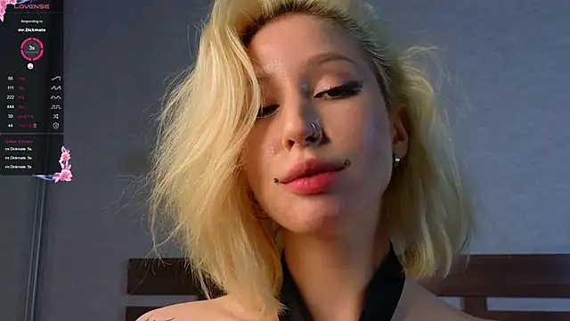 Snapshot of SallyCha chatting on 02-10-25, 12:19 SallyCha online show from 02-10-25, 12:19