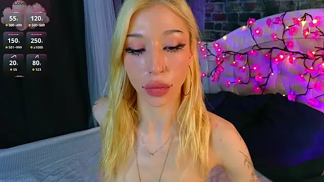 SallyCha online show from 06-18-26, 08:57