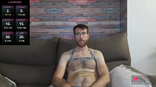 Snapshot of machohiberiko chatting on 10-28-25, 06:51 machohiberiko online show from 10-28-25, 06:51