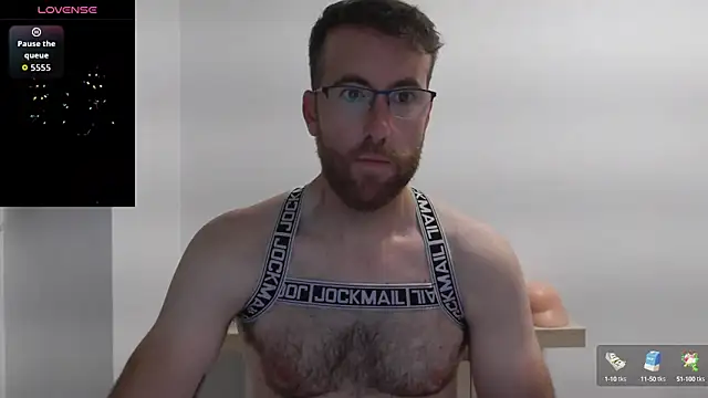 Snapshot of machohiberiko chatting on 10-13-25, 07:37 machohiberiko online show from 10-13-25, 07:37