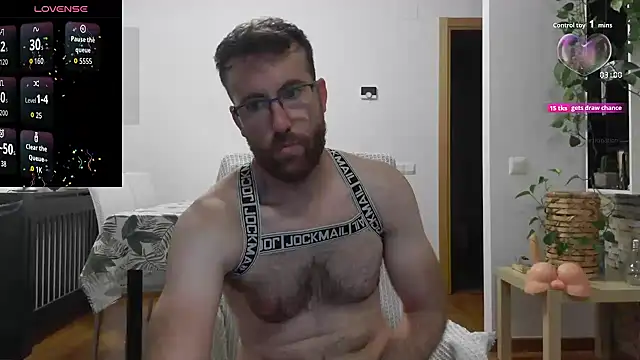 Snapshot of machohiberiko chatting on 09-19-25, 06:56 machohiberiko online show from 09-19-25, 06:56