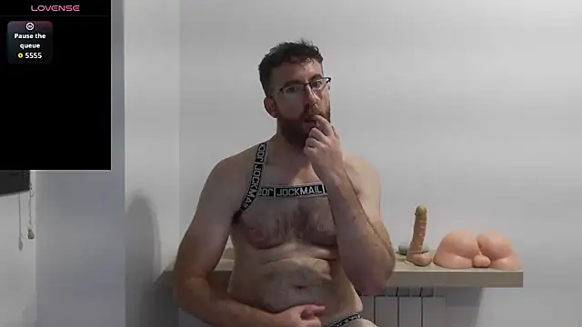 Snapshot of machohiberiko chatting on 09-14-25, 06:19 machohiberiko online show from 09-14-25, 06:19