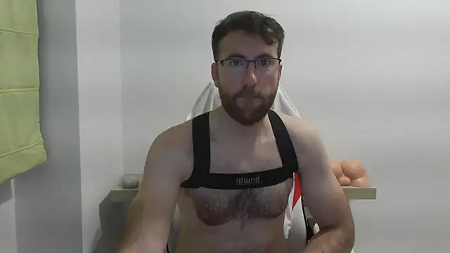 Snapshot of machohiberiko chatting on 01-06-26, 07:40 machohiberiko online show from 01-06-26, 07:40