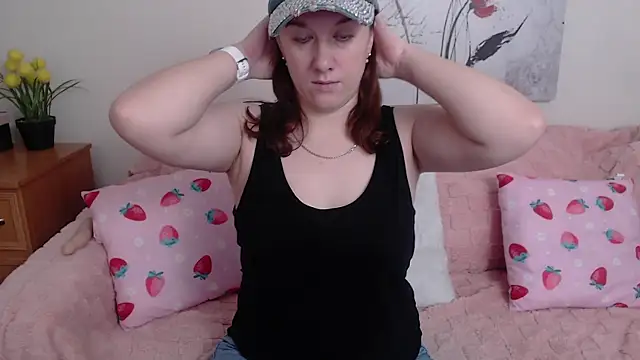 MarthaSimons online show from 11-18-25, 06:17