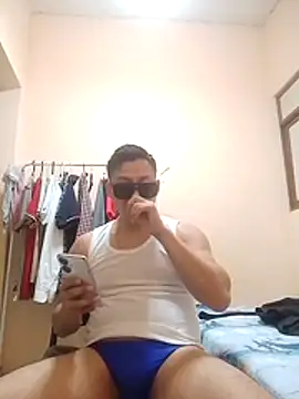 LuisMex1998 online show from 12-15-25, 09:48