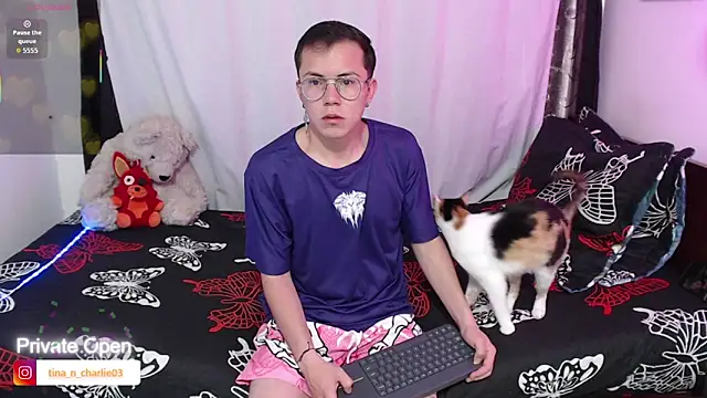 Tina 4 Charlie online show from 09-14-25, 12:38